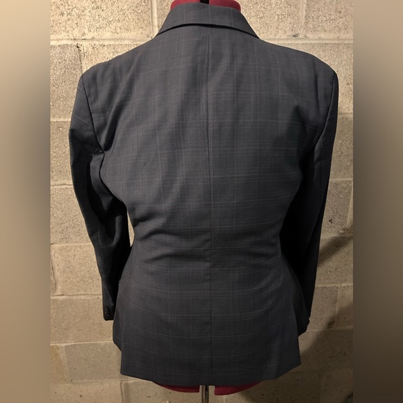 16S RJ Classics Navy Hunt Coat. - Picture 3 of 7